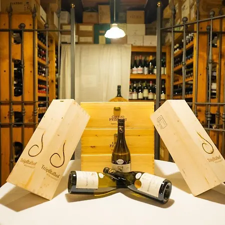 Del Feudo & Restaurant 카스텔베트로