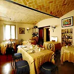 Del Feudo & Restaurant B&B 카스텔베트로