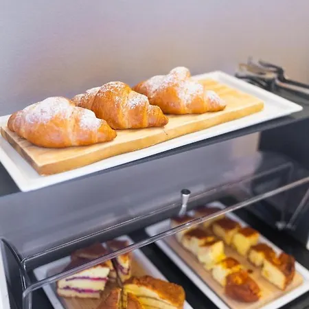 Del Feudo & Restaurant カステルヴェトロ・ディ・モーデナ