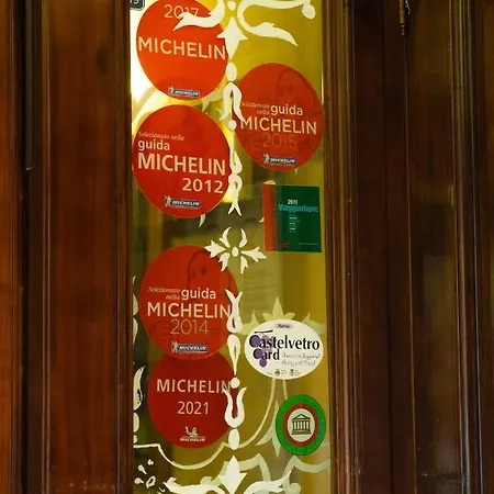 Del Feudo & Restaurant ベッド・アンド・ブレックファスト 4*