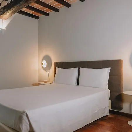 Del Feudo & Restaurant ベッド・アンド・ブレックファスト カステルヴェトロ・ディ・モーデナ