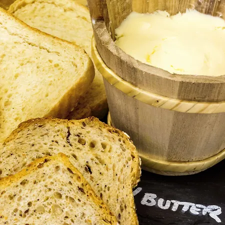 Del Feudo & Restaurant ベッド・アンド・ブレックファスト カステルヴェトロ・ディ・モーデナ